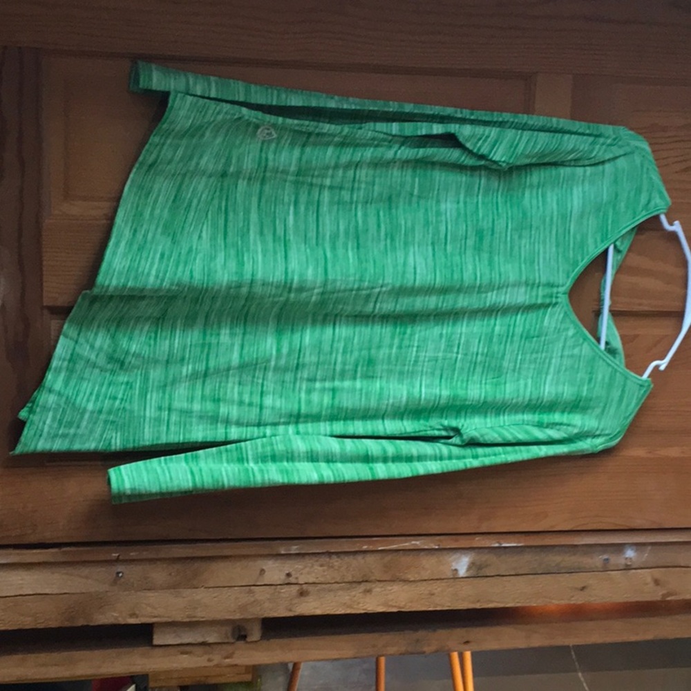 tasc W’s long sleeve top